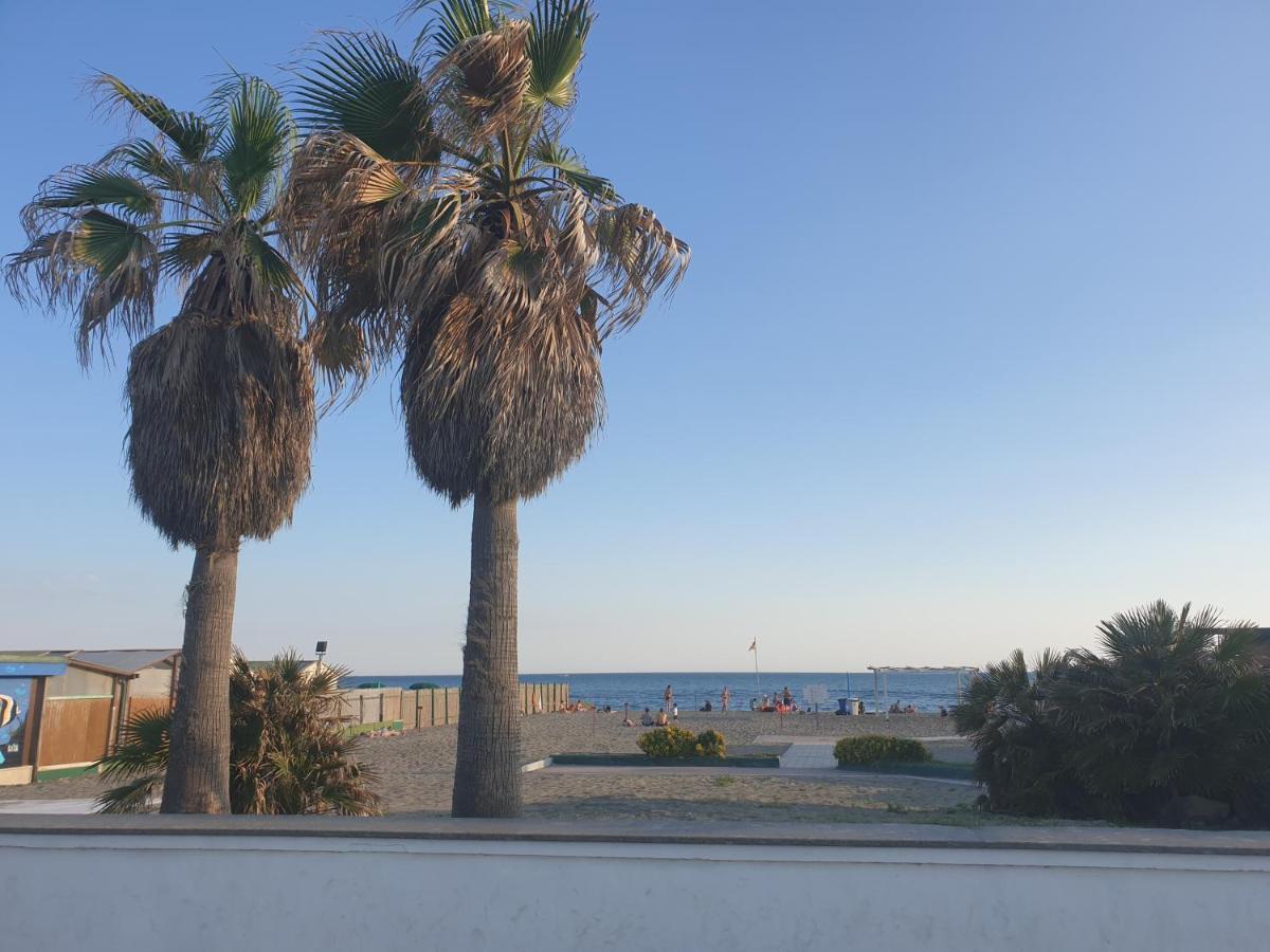 Apartmán Trilocale Lido Di Roma Lido di Ostia Exteriér fotografie